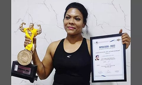 உடல் பருமன் நோயை வென்று பாடி பில்டராக திகழும் மதுரை பெண் வெரோனிகா