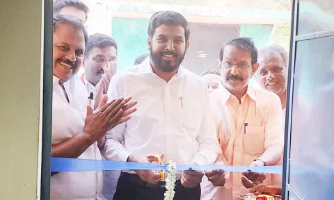 புதிய கட்டிடங்களை ஷாநவாஸ் எம்.எல்.ஏ. திறந்து வைத்தார்.