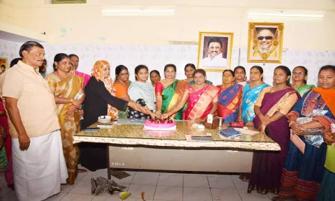 மகளிர் தின விழா கொண்டாட்டம்