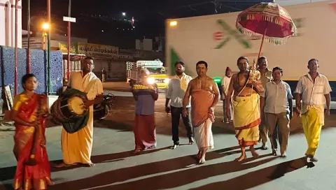 சென்னிமலை முருகன் கோவிலில் முகூர்த்தக்கால் நடும் நிகழ்ச்சி