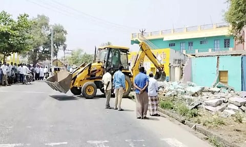 செங்கத்தில் ஆக்கிரமிப்பு அகற்றம்