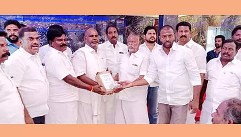 அ.தி.மு.க. அரசின் சாதனைகளை மு.க.ஸ்டாலின் மறைக்கிறார்-ஆர்.பி.உதயகுமார் குற்றச்சாட்டு