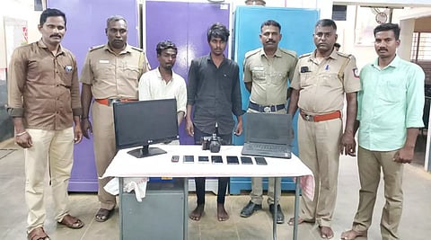 கடைகளில் கொள்ளையடித்து கைதான 3 பேர் சிறையில் அடைப்பு