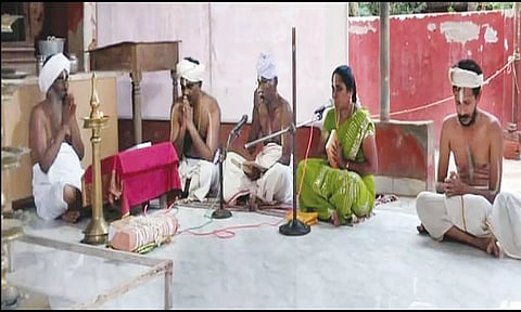 சாமிதோப்பு அய்யா வைகுண்டர் அன்புவனத்தில் திருஏடு வாசிப்பு திருவிழா தொடங்கியது