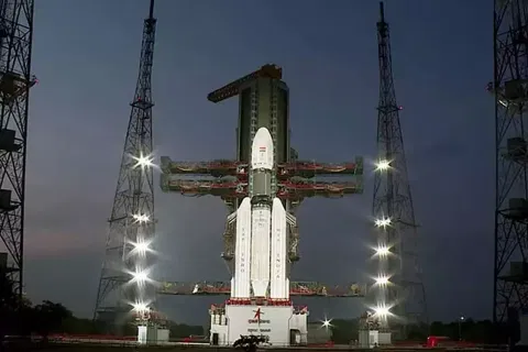 36 செயற்கை கோள்களுடன் ஜி.எஸ்.எல்.வி. மார்க் 3 ராக்கெட்- நாளை காலை விண்ணில் பாய்கிறது