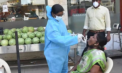 தினசரி பாதிப்பு தொடர்ந்து உயர்வு- ஒரே நாளில் 11,109 பேருக்கு கொரோனா பாதிப்பு