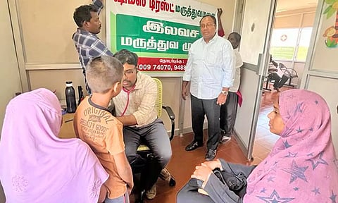 மருத்துவ முகாம் நடைபெற்றபோது எடுத்த படம்.