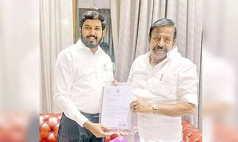 அமைச்சர் கே.என்.நேருவுடன் ஷாநாவஸ் எம்.எல்.ஏ.