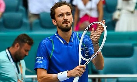 மெத்வதேவ்
