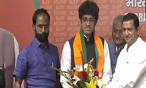 பா.ஜ.க.வில் இணைந்த ராஜாஜியின் கொள்ளு பேரன் கேசவன்