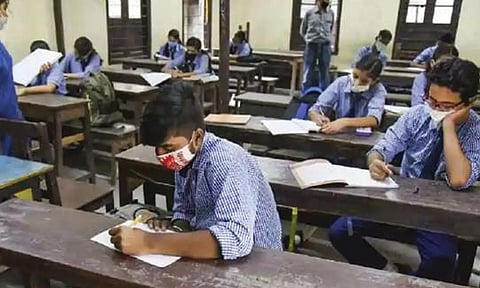 கணிதப் பாடத்திற்கு கூடுதலாக 5 மதிப்பெண்கள் வழங்கப்படும் - தேர்வுத்துறை