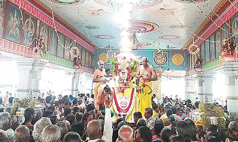 கொடியேற்றம் நிகழ்ச்சி நடைபெற்ற காட்சி.