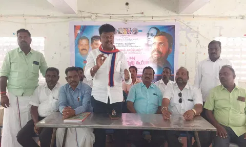 தியாகதுருகத்தில் விடுதலை சிறுத்தைகள் கட்சியின் சார்பில் சிறப்பு செயற்குழு கூட்டம் நடைபெற்றது.