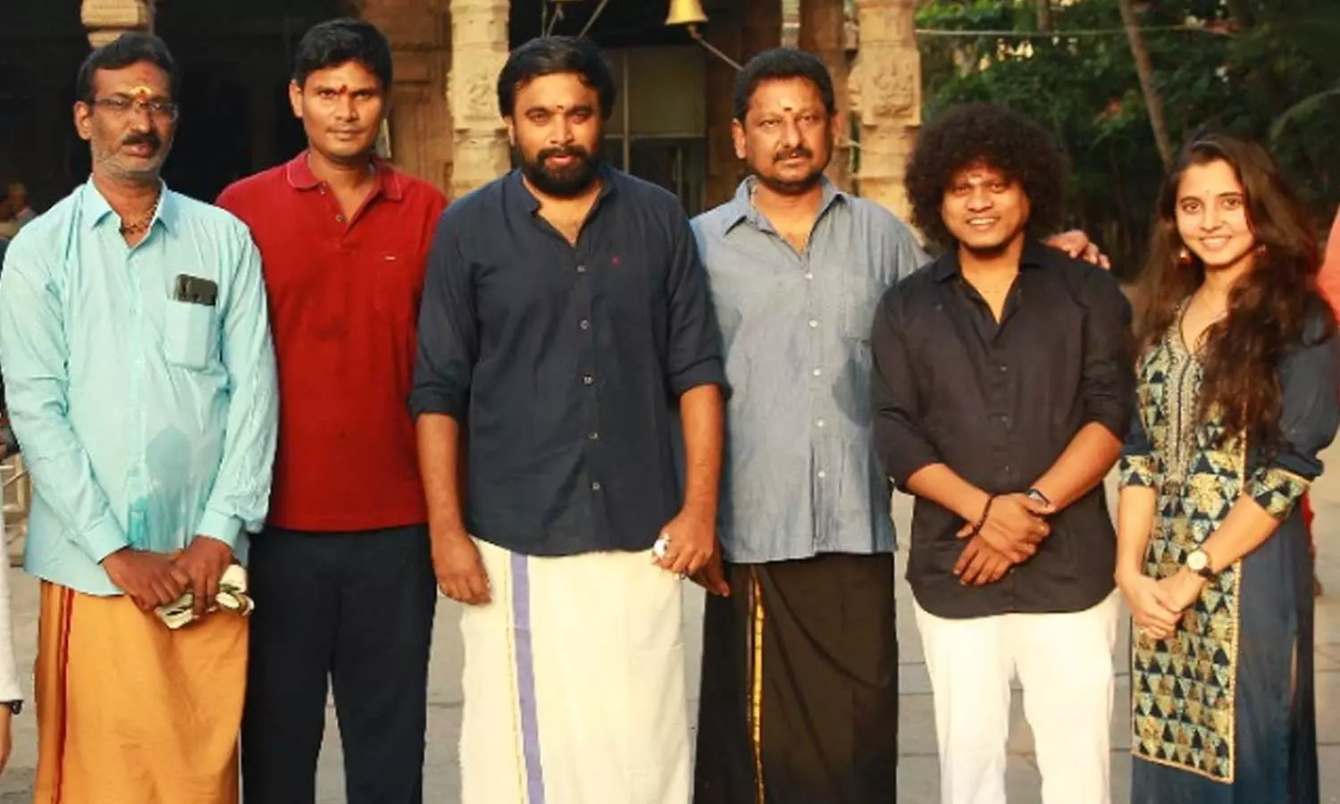 அயோத்தி படக்குழு