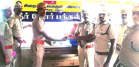 போலீசாருக்கு மோர், நன்னாரி குடிநீர் வழங்கல்