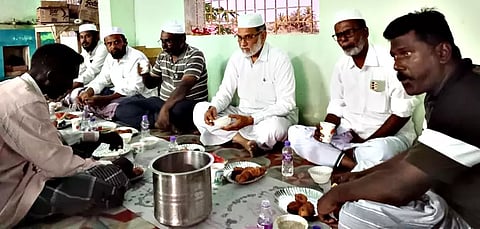 நோன்பு திறக்கும் நிகழ்ச்சி