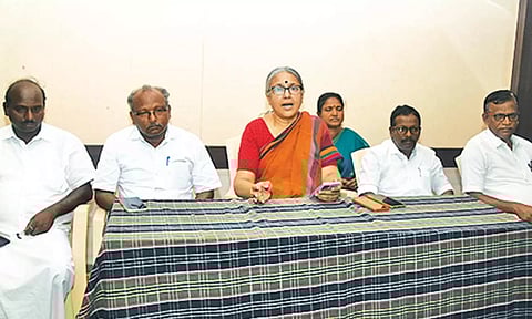 மார்க்சிஸ்ட் கம்யூனிஸ்ட் கட்சியின் மத்திய குழு உறுப்பினர் வாசுகி பேட்டியளித்தார்.