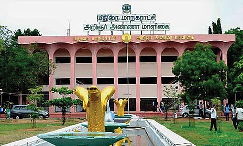 மதுரை மாநகராட்சி கமிஷனருக்கு ரூ.10 ஆயிரம் அபராதம்- ஐகோர்ட் கிளை அதிரடி