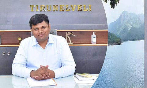 கலெக்டர் கார்த்திகேயன்&nbsp;