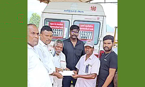 ஆம்புலன்சு டிரைவர் காளிதாஸ் குடும்பத்திற்கு நிதி உதவி வழங்கப்பட்டது.&nbsp;