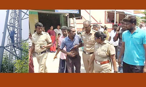 செல்போன் கோபுரம் மீது ஏறி தற்கொலை மிரட்டல் விடுத்த வாலிபர்