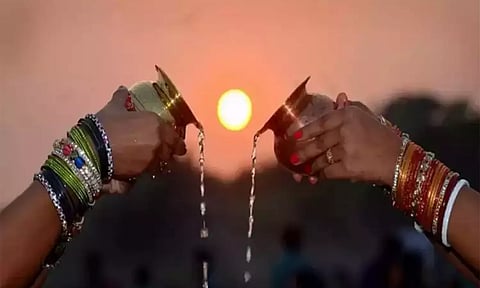 வேலை, தொழிலில் இருக்கும் பிரச்சனைகள் நீங்க இம்மந்திரம் சொல்லுங்க...