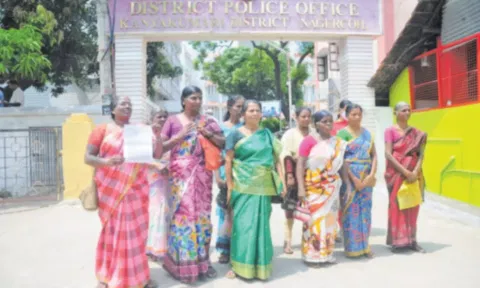 குமரி மாவட்டத்தில் 100-க்கும் மேற்பட்டோரிடம் முன்பணம் செலுத்தினால் லோன் தருவதாக கூறி ரூ.60 லட்சம் மோசடி செய்த பெண்