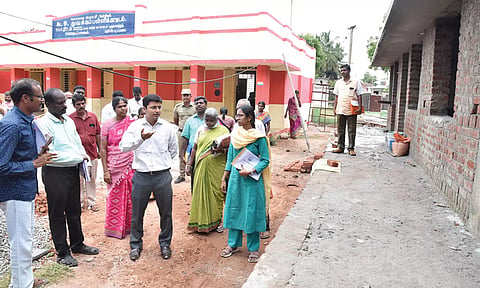 சமத்தூர், கோட்டூர் பகுதியில் வளர்ச்சித்திட்ட பணிகளை கலெக்டர் நேரில் ஆய்வு
