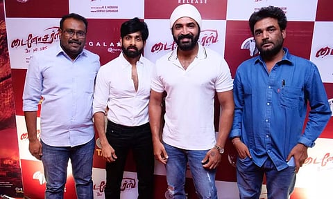 டைனோசர்ஸ் இசை வெளியீட்டு விழா