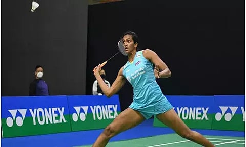 ஆசிய பேட்மிண்டன் சாம்பியன்ஷிப் - காலிறுதிக்கு முன்னேறினர் பி.வி.சிந்து, பிரனாய்