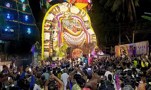 பஞ்ச மூர்த்திகள் புறப்பாடு மற்றும் 63 நாயன்மார்கள் திருவீதிஉலா