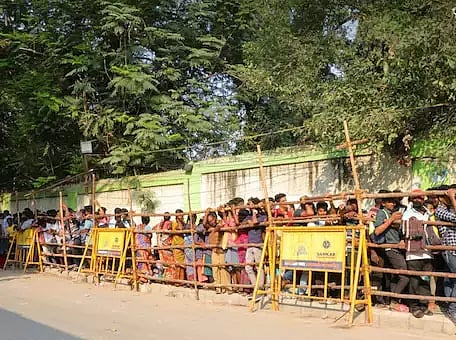 சிஎஸ்கே- டெல்லி கேப்பிட்டல்ஸ் இடையே போட்டி: சேப்பாக்கத்தில் இன்று காலை 7 மணி முதல் டிக்கெட் விற்பனை