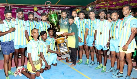 வடிவேல்கரை அணி சாம்பியன்