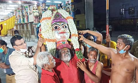 குடியாத்தம் கெங்கையம்மன் கோவில் சிரசு திருவிழா பாதுகாப்பு ஏற்பாடுகள் குறித்து ஆய்வு