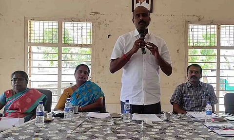 கூட்டம் நடைபெற்ற காட்சி.