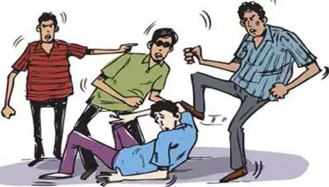 வன அதிகாரி மீது தாக்குதல்