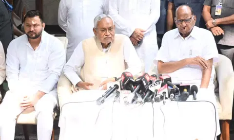உத்தவ் தாக்கரே, சரத் பவாருடன் நிதிஷ்குமார் சந்திப்பு