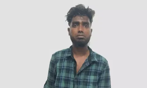 பயாஸ் அகமது.