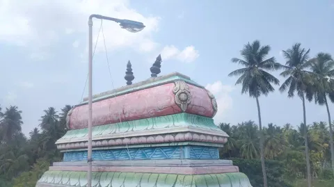 அய்யனார் கோவில் கோபுர கலசங்கள் திருட்டு