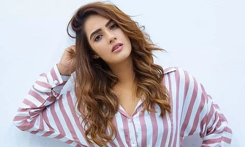 காவ்யா தாப்பர்