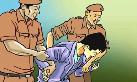 கர்நாடகாவிற்கு ரேஷன் அரிசி கடத்த முயன்றவர் கைது