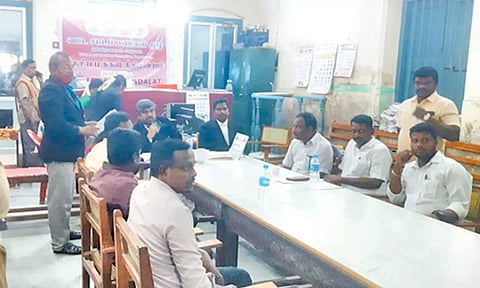 பாபநாசம் நீதிமன்றத்தில் தேசிய மக்கள் நீதிமன்றம் நடைபெற்றது.