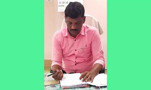 பெரியசாமி.