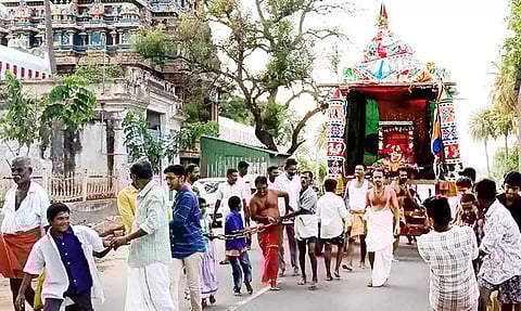 பிடாரி அம்மன் கோவில் ேதரோட்டம்