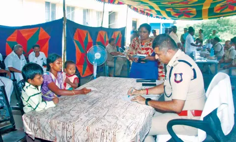 பொதுமக்கள் குறைதீர் கூட்டம் நடைபெற்றது.