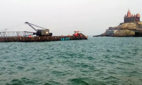 விவேகானந்தர் நினைவு மண்டபத்தில் கூடுதல் படகு தளம்
