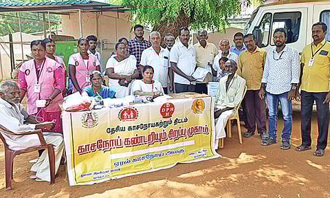 முகாம் நடைபெற்றபோது எடுத்த படம்.