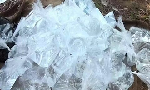 திருட்டு பைக்குகளை கொண்டு 'தனிக்குழு' மூலம் புதுச்சேரியில் இருந்து தமிழகத்திற்கு சாராயம் கடத்தல்