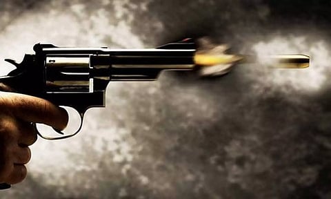 அமெரிக்காவில் இரவு விடுதியில் துப்பாக்கி சூடு- 3 பேர் பலி