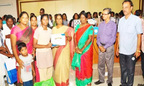 விழிப்புணர்வு போட்டிகளில் வெற்றி பெற்ற மாணவ - மாணவிகளுக்கு சான்றிதழ்